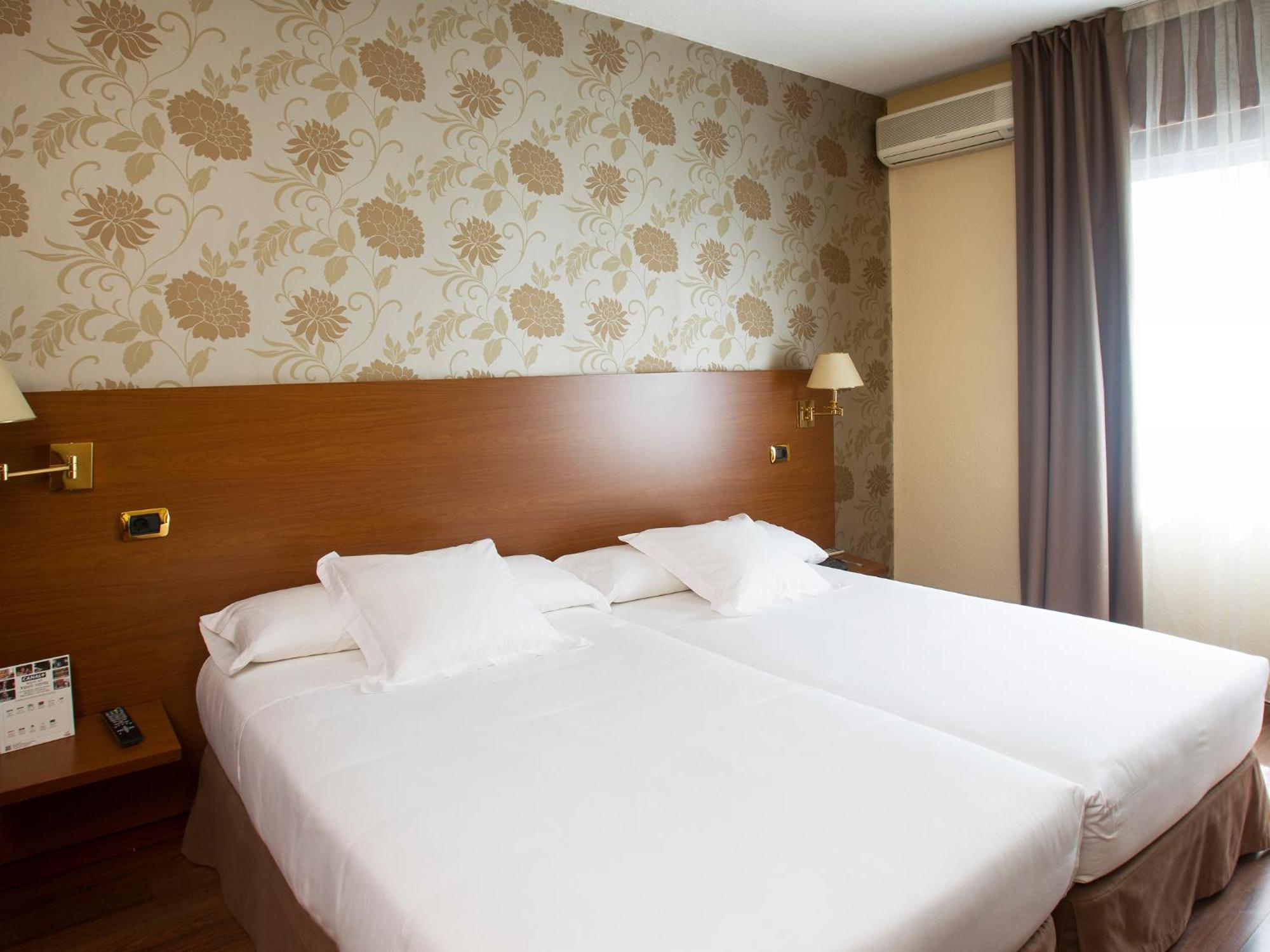 Twin Room Sea View,1580278649:JPEG